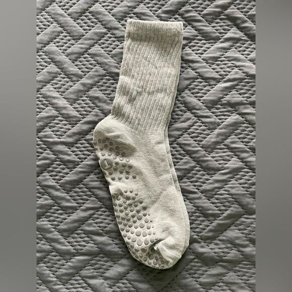 Non-Slip Grip Socks Bundle - Picture 5 of 5